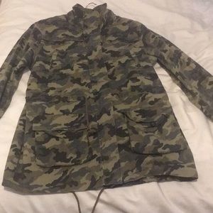 Army green camp lightweight jacket